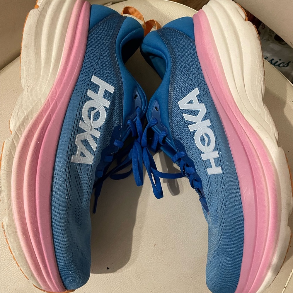 Hoka woman Bondi 8 size 12D - Picture 1 of 14